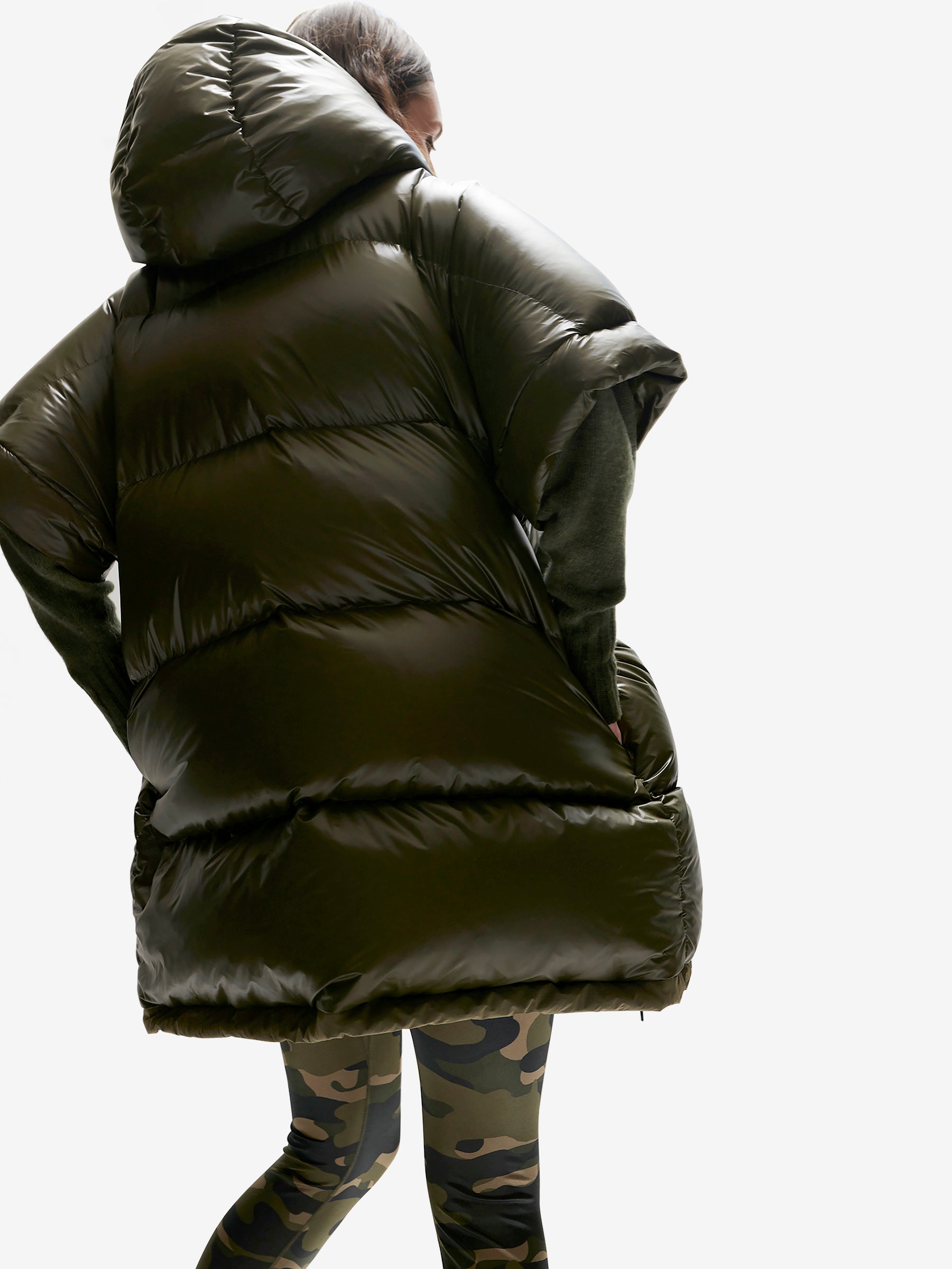 Long Down Vest - Olive